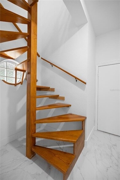 Building Photo - 1628 SE 29th Terrace