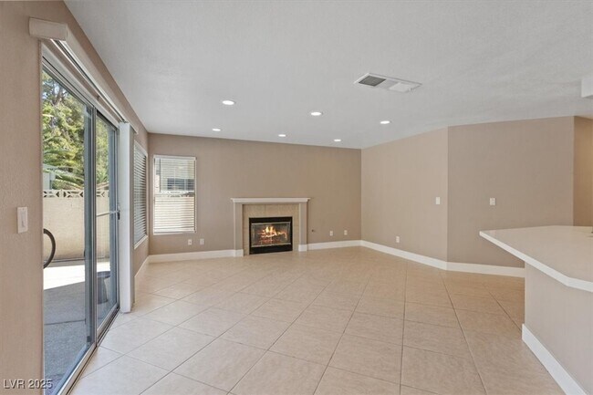 Building Photo - 1817 Tropical Breeze Dr