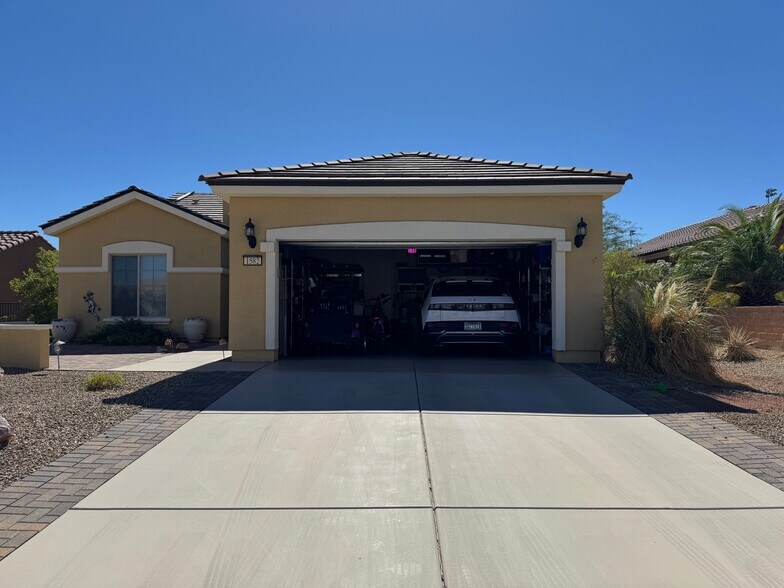 Garage - 1582 Smoke Signal Ct