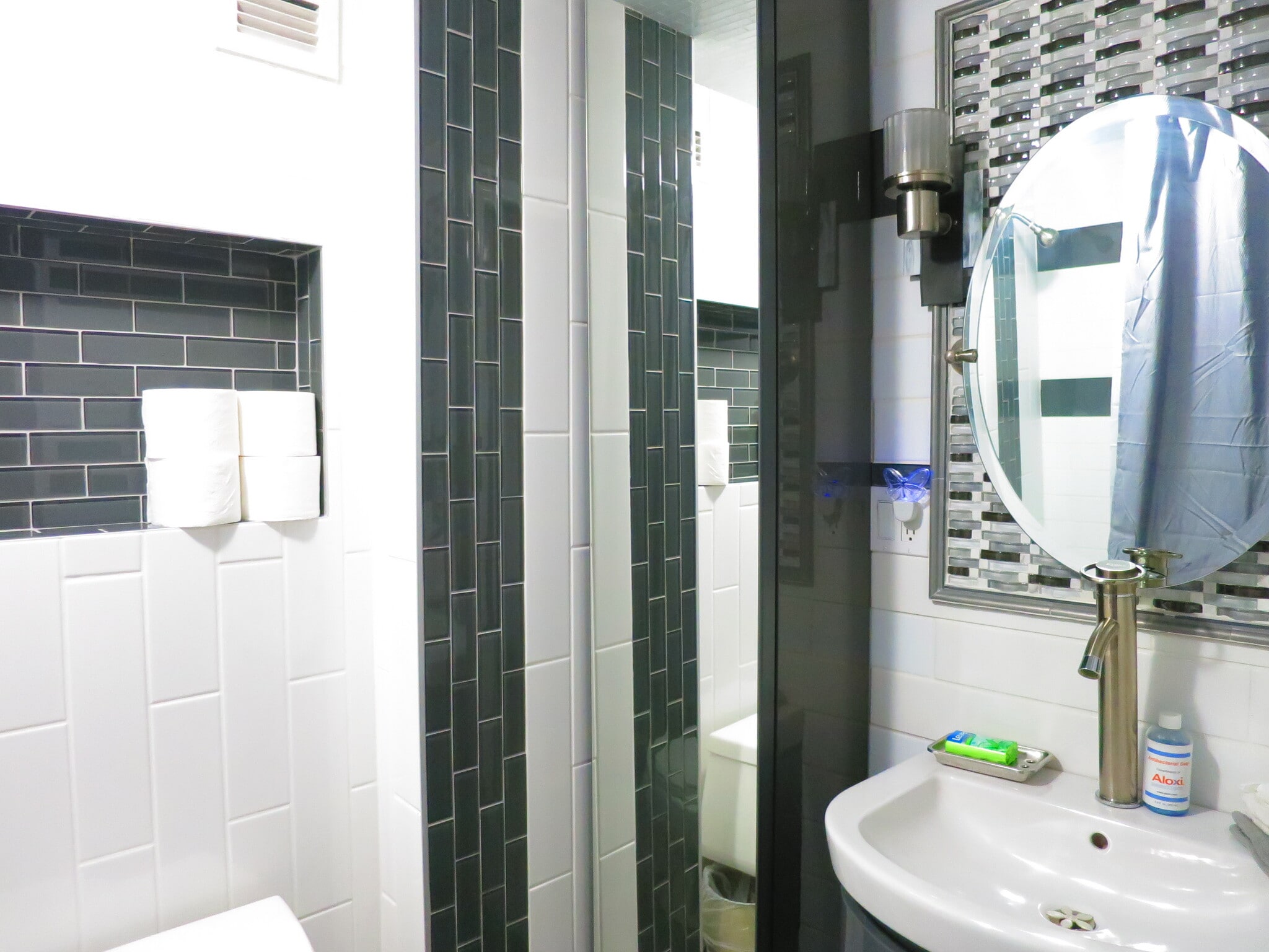 Building Photo - 1020 15th St