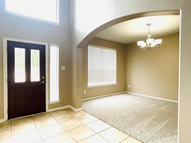 Building Photo - 13710 Clear Trail Ln