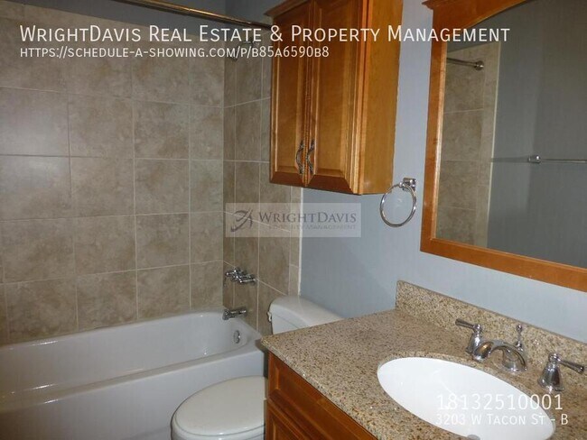 Building Photo - 3203 W Tacon St