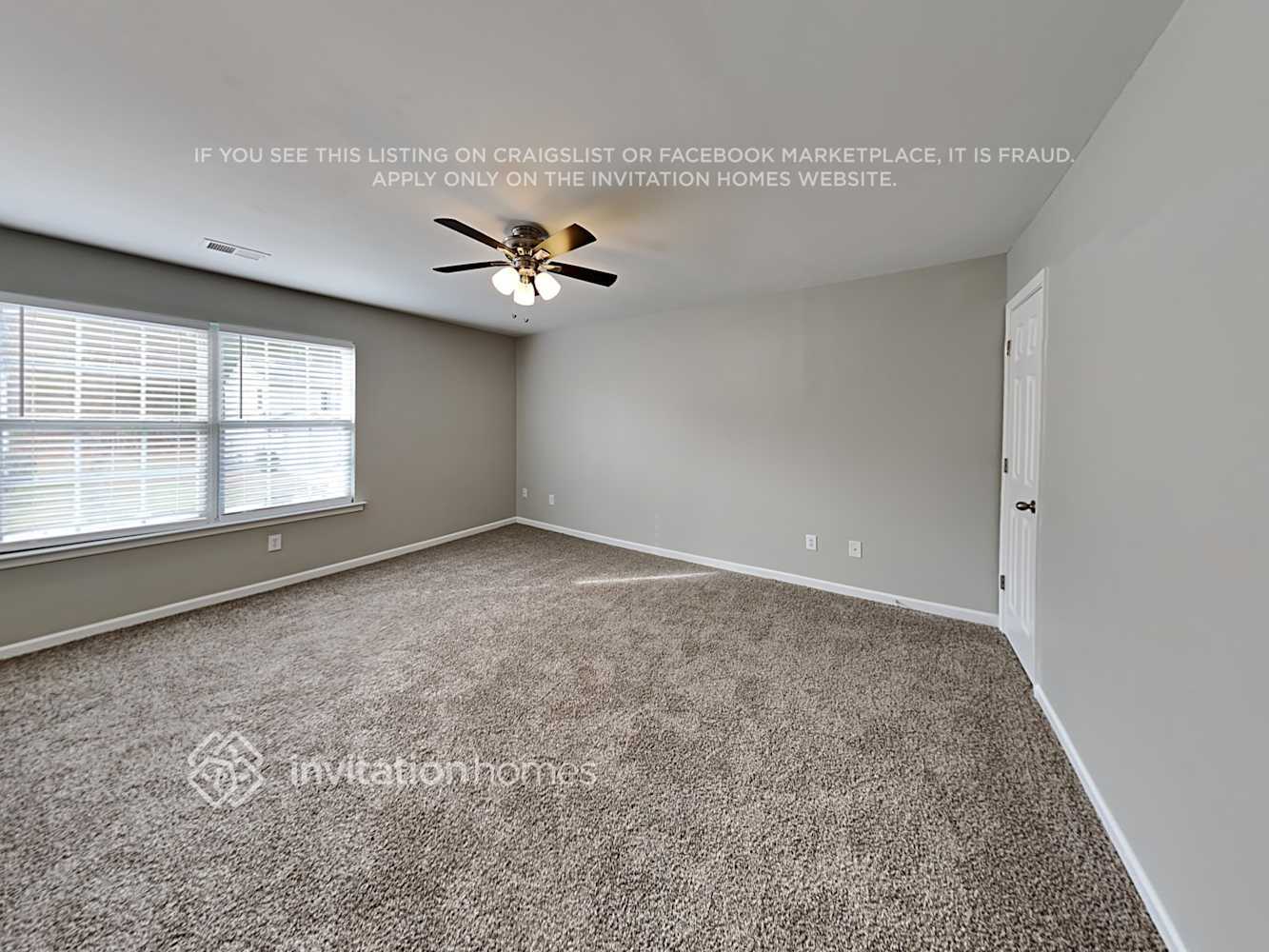 Building Photo - 216 Pebblestone Dr