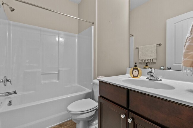 Building Photo - 34 Coswell Ct