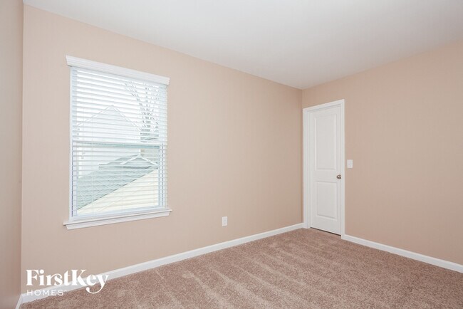 Building Photo - 11507 McDunkeld Dr