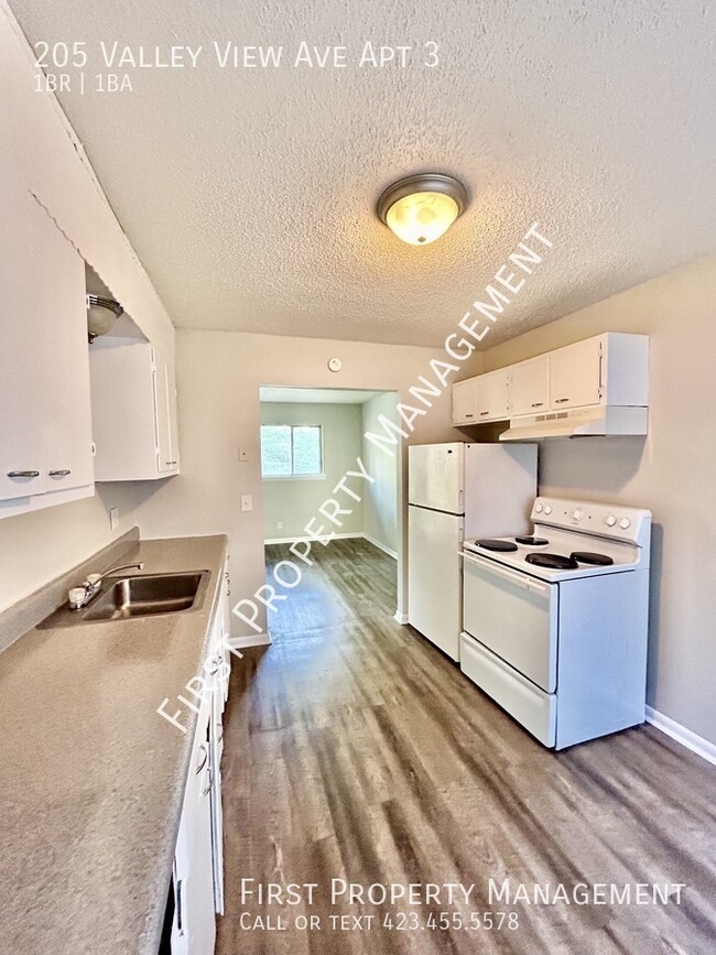 Building Photo - Red Bank 2Bed/1Bath Apartment w/ Laundry H...