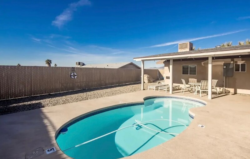 Primary Photo - 830 Chalon Dr