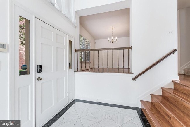 Building Photo - 1443 Hampton Hill Cir