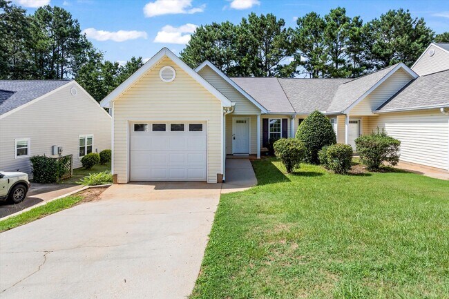 Primary Photo - 313 Southbank Dr