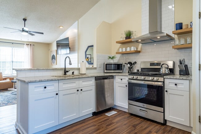 Building Photo - 58 Auburn Dr SW