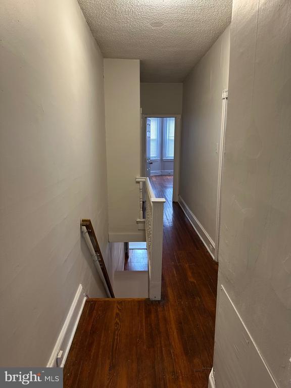 Building Photo - 135 W Courtland St