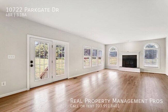 Building Photo - 10722 Parkgate Dr