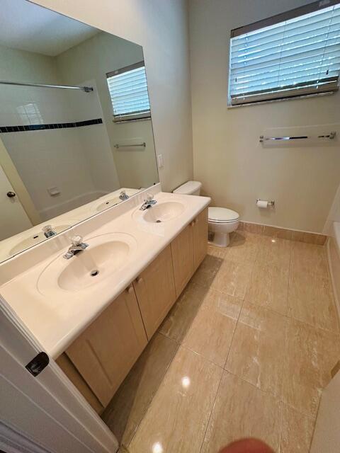 Building Photo - 5245 Sancerre Cir