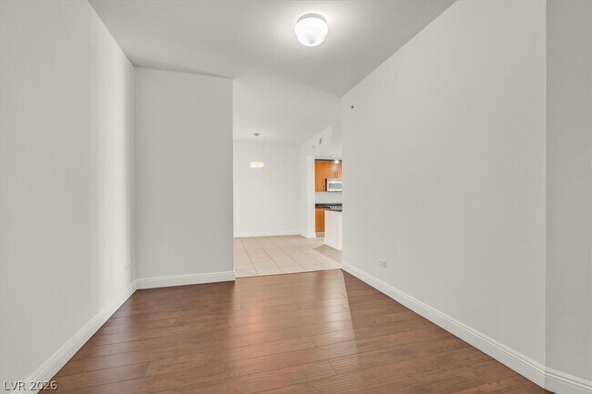 Building Photo - 200 W Sahara Ave