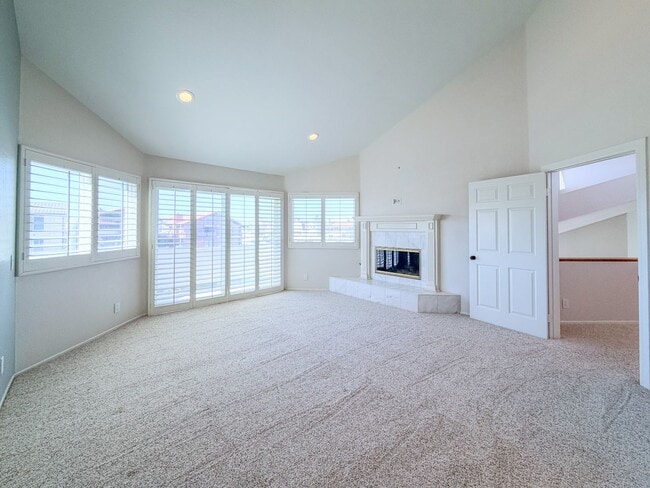 Building Photo - 2511 Monaco Dr