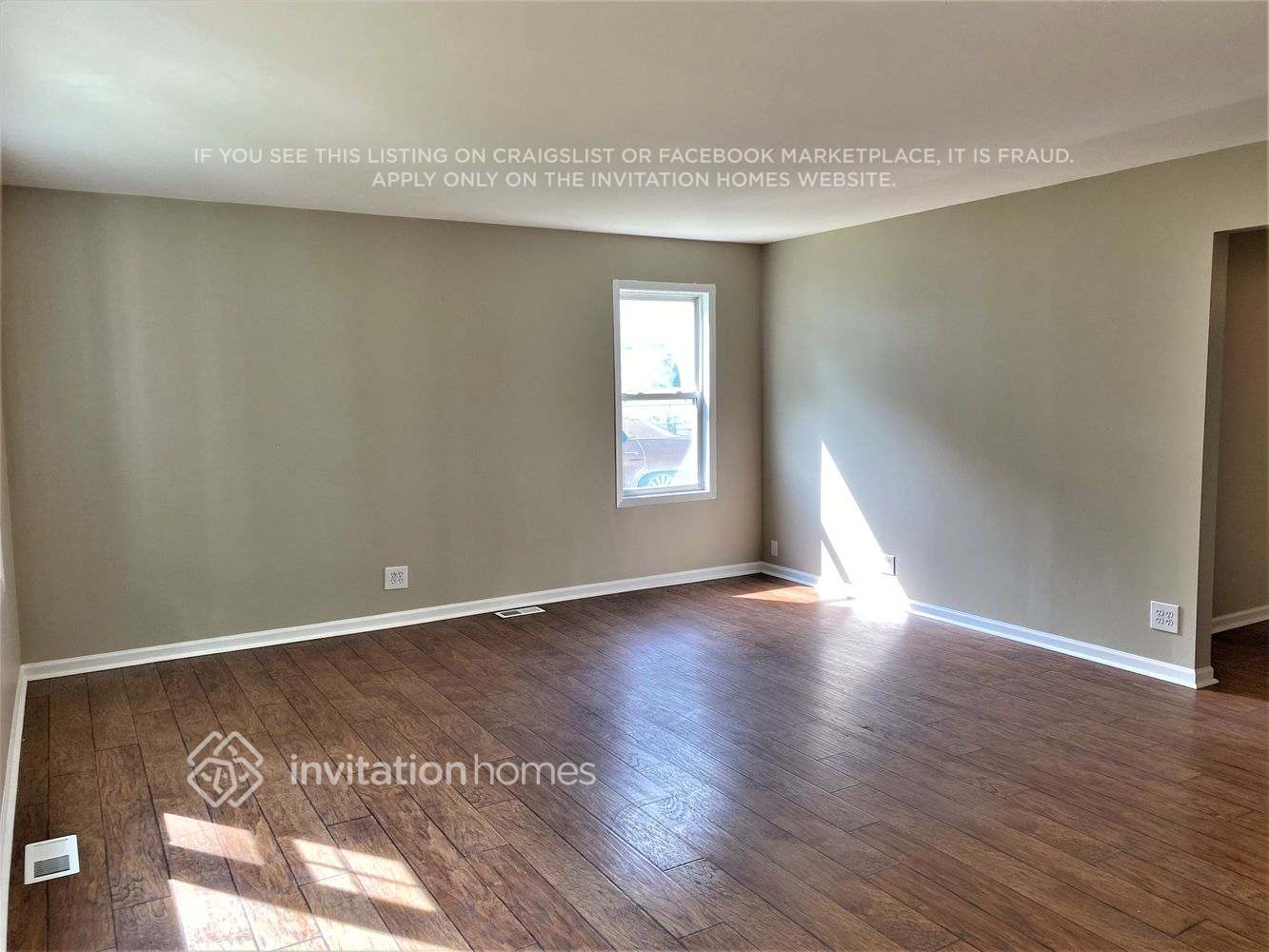 Building Photo - 9220 S 49th Ct