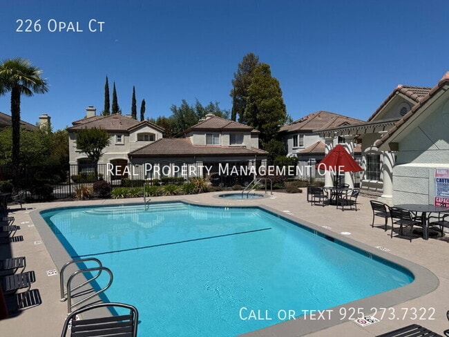 Building Photo - 226 Opal Ct