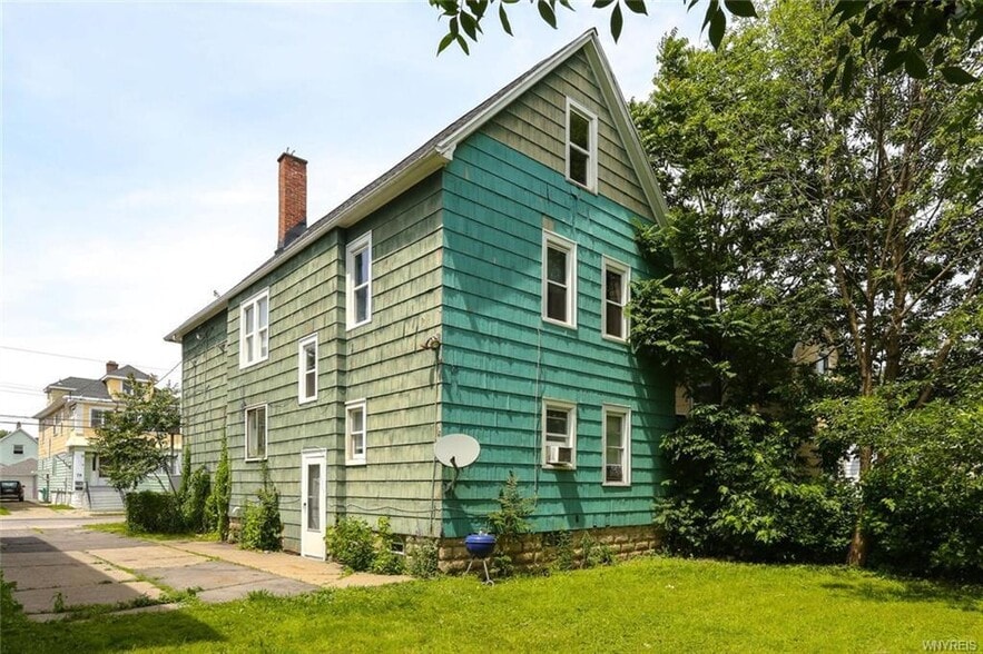 Building Photo - 77 Weyand Ave