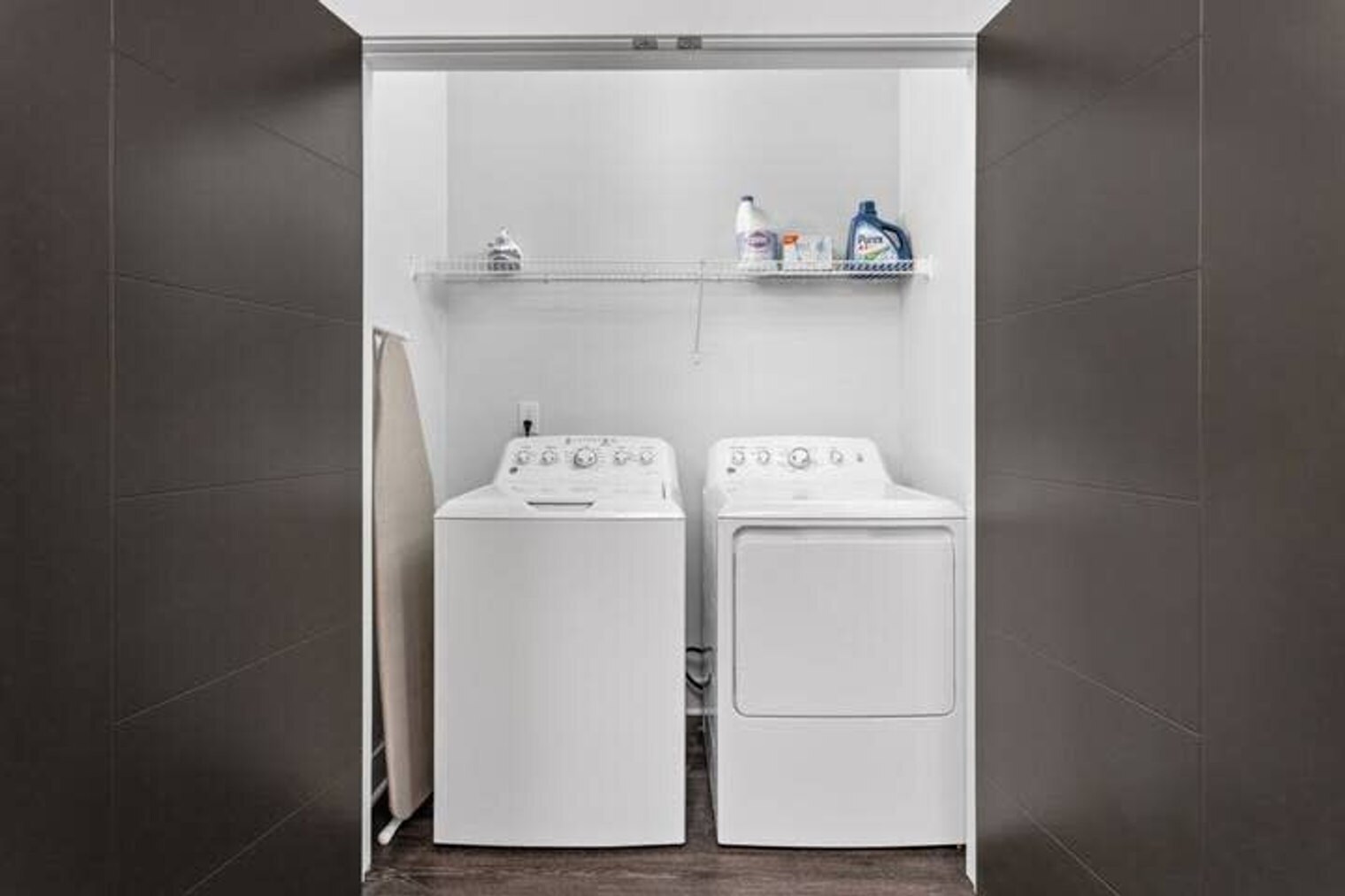 Building Photo - 8506 Westfield Blvd