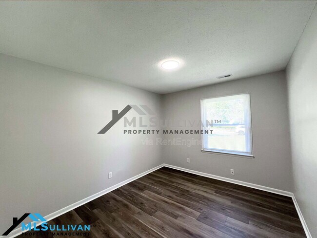 Building Photo - 200 Infinity Rd