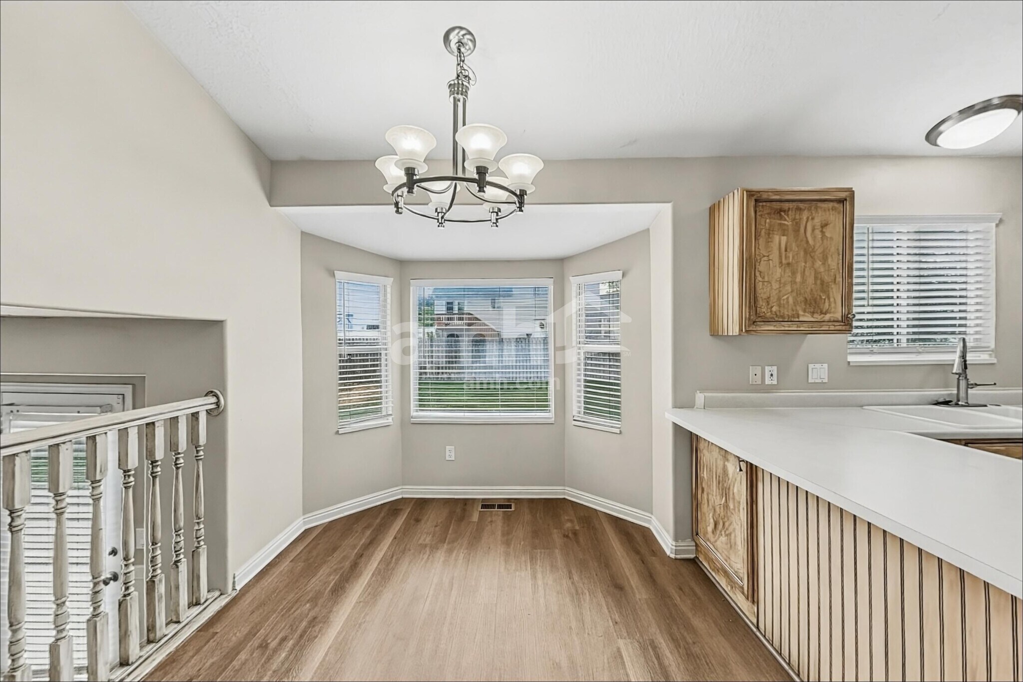 Building Photo - 4154 Westlake Dr