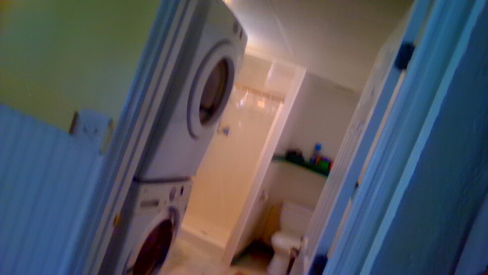 bath/rm - 10 Flagler Dr