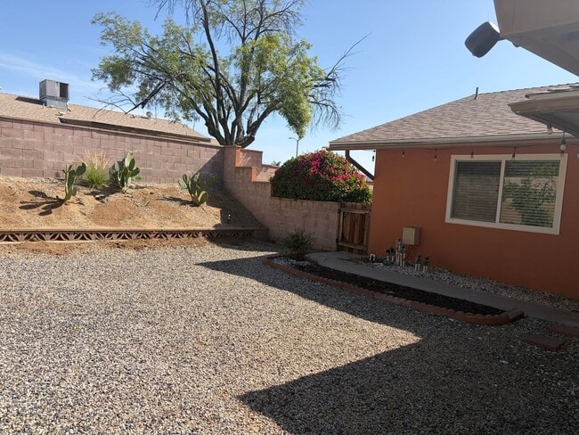 Building Photo - 28033 Radford Dr