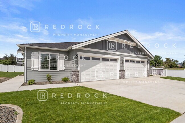 Building Photo - 1328 N Tschirley St