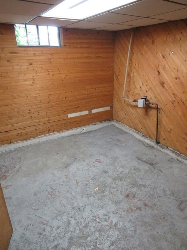 Building Photo - 3406 Blakeley Ave