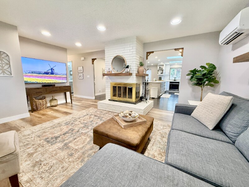 Building Photo - 14355 SW 114th Ave