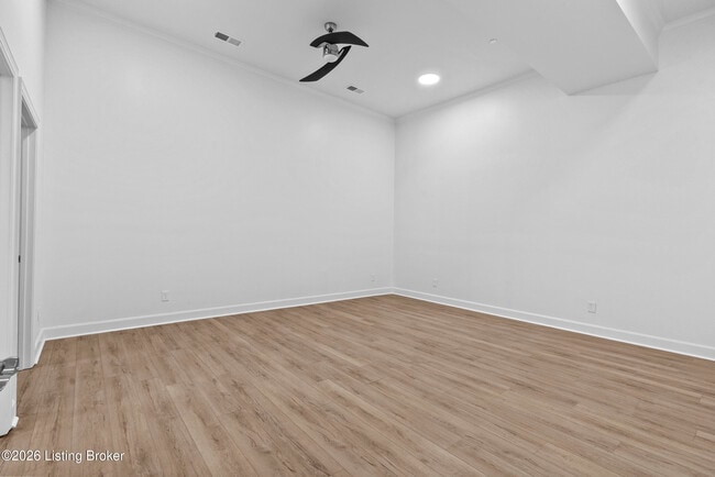 Building Photo - 540 S 4th St