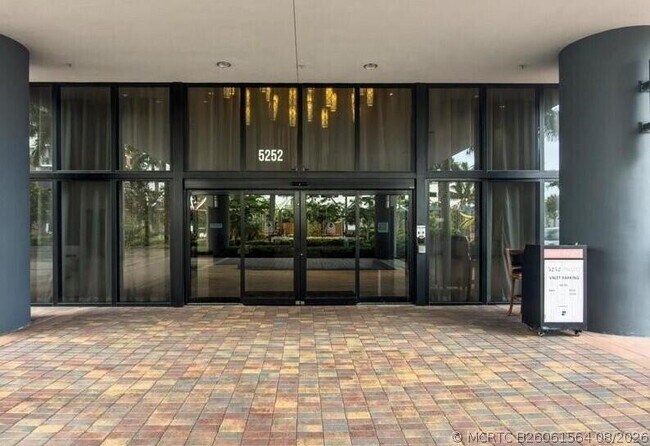 Building Photo - 5252 NW 85th Ave