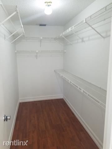 Building Photo - 2 br, 2 bath House - 7175 NW 4th Ave