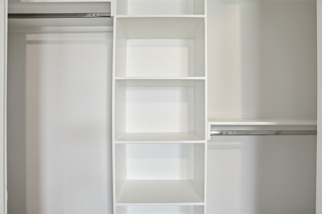 Building Photo - 1631 Hade Meadow Ln