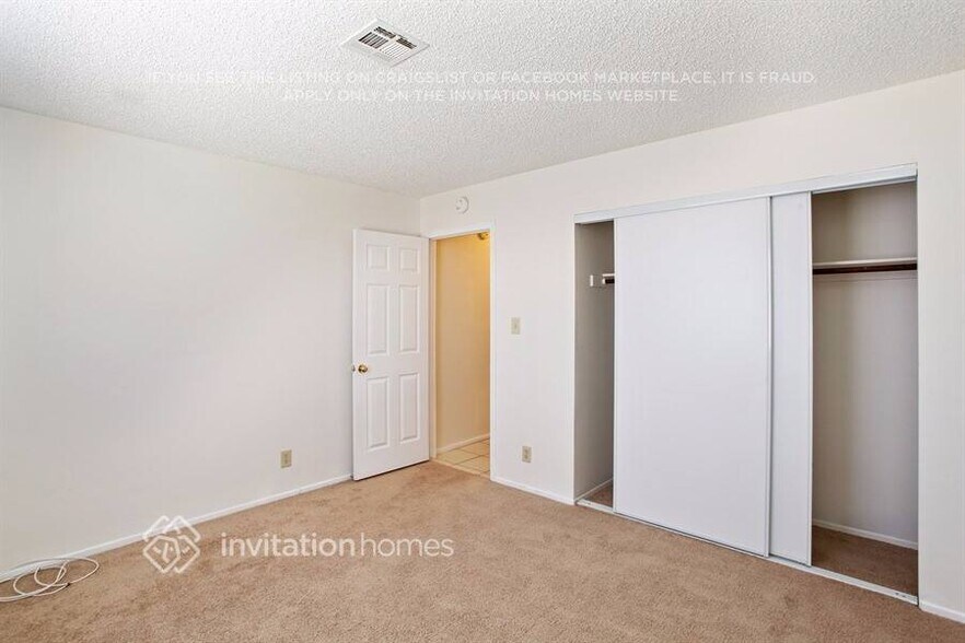 Building Photo - 610 E Eldorado Ln