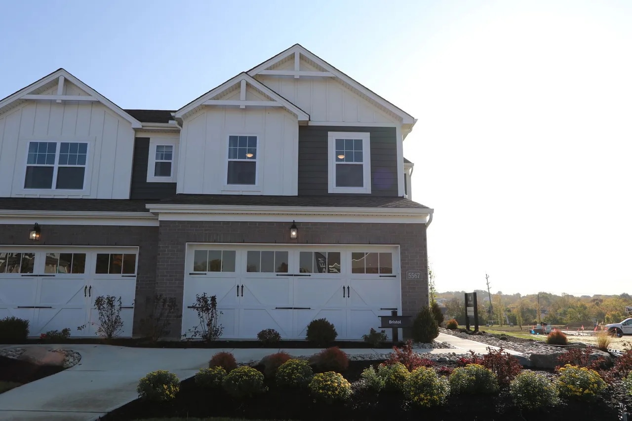 Building Photo - 5567 Eagle Ct