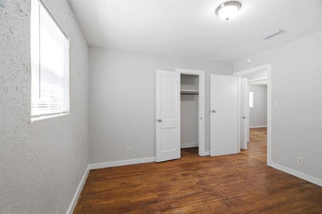 Building Photo - 2529 Shropshire St