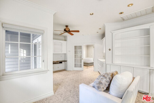 Building Photo - 3690 Crownridge Dr