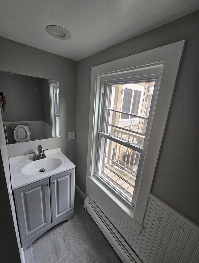 Building Photo - 101-103 Culvert St, Torrington