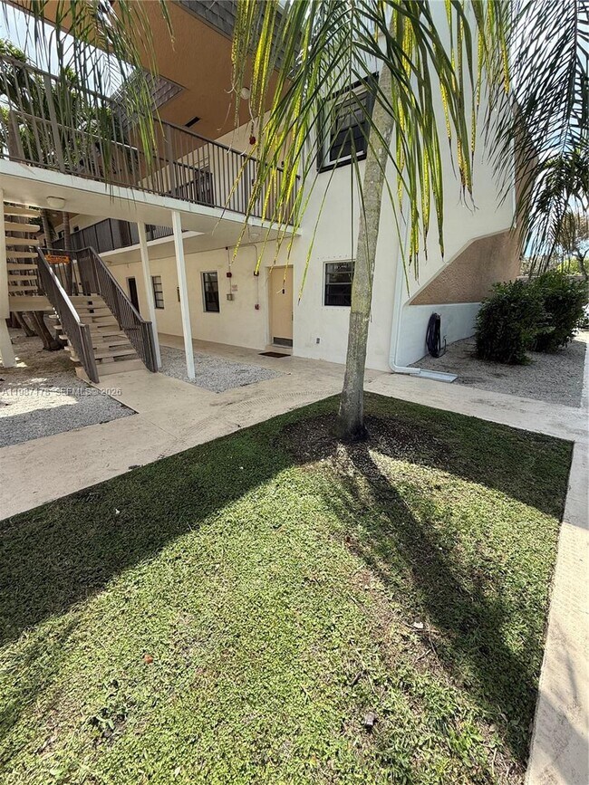 Building Photo - 8261 SW 128th St