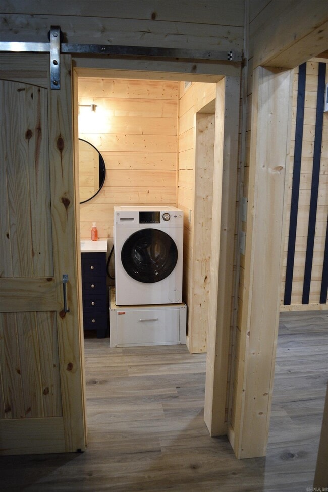 Building Photo - 86 Donham Dr