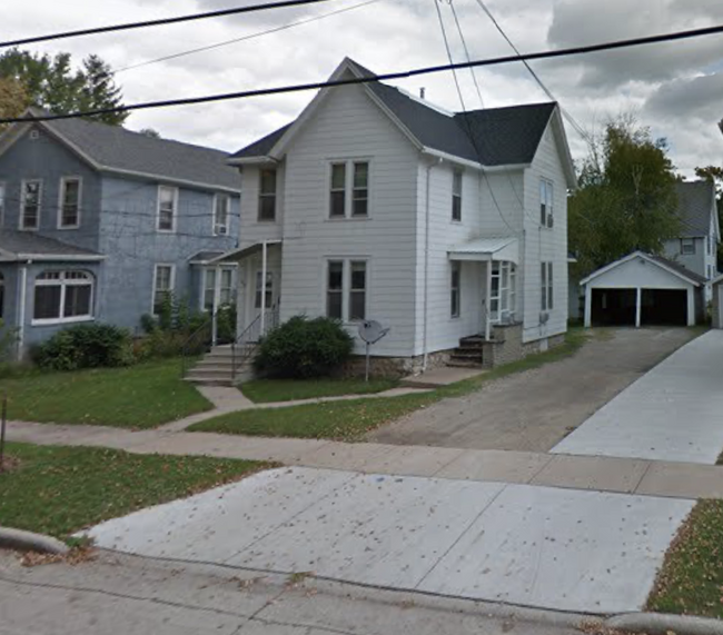 Building Photo - 526 N Durkee St