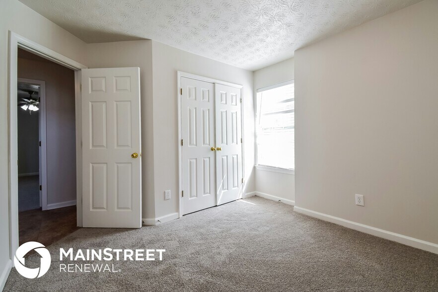 Building Photo - 2526 Meadow Brooke Ct