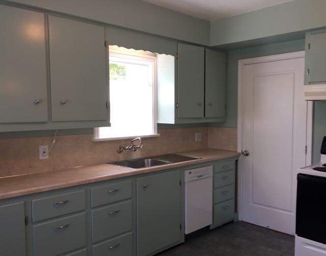 Building Photo - Charming Keyport home with Large Yard