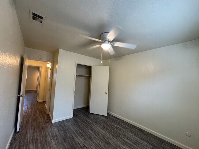 Building Photo - 3366 - Atreya