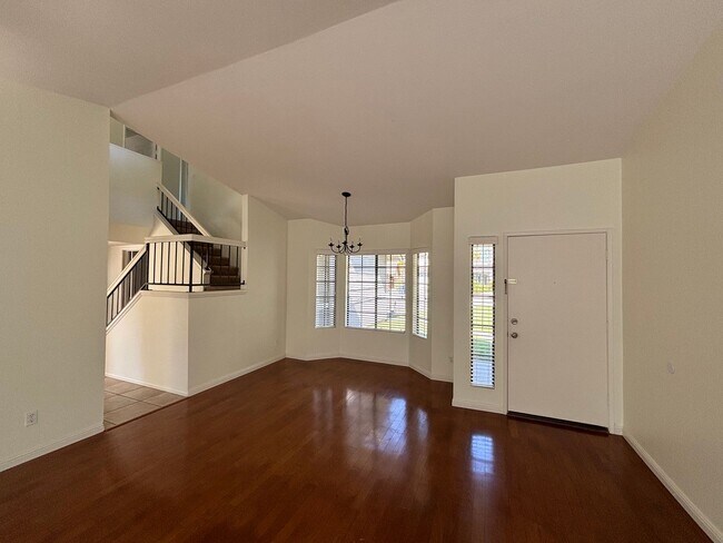 Building Photo - Beautiful Home in Shadowridge