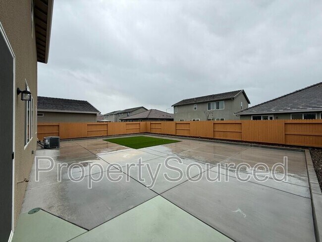 Building Photo - 1753 Lacey Ave