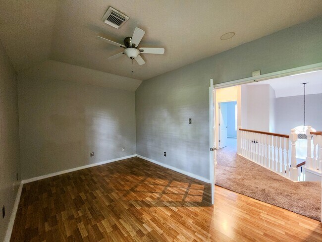 Building Photo - 2412 N Mission Cir