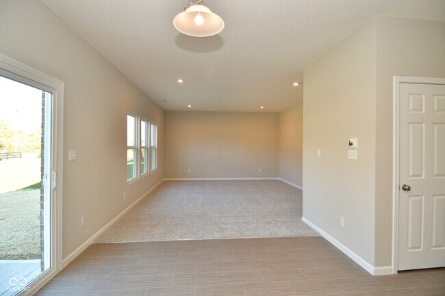 Building Photo - 9732 Evening Sky Way