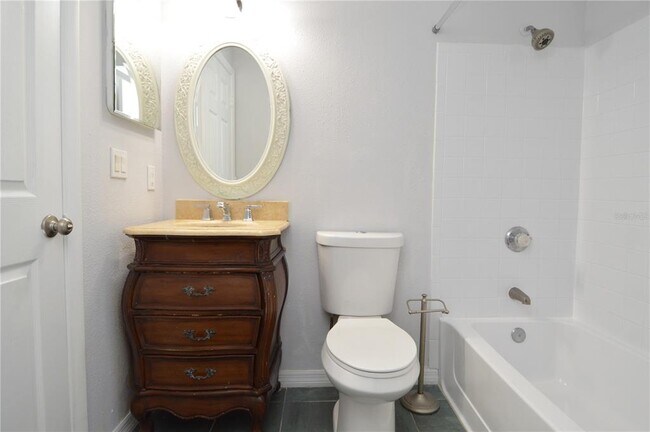 Building Photo - 8613 Mallard Reserve Dr